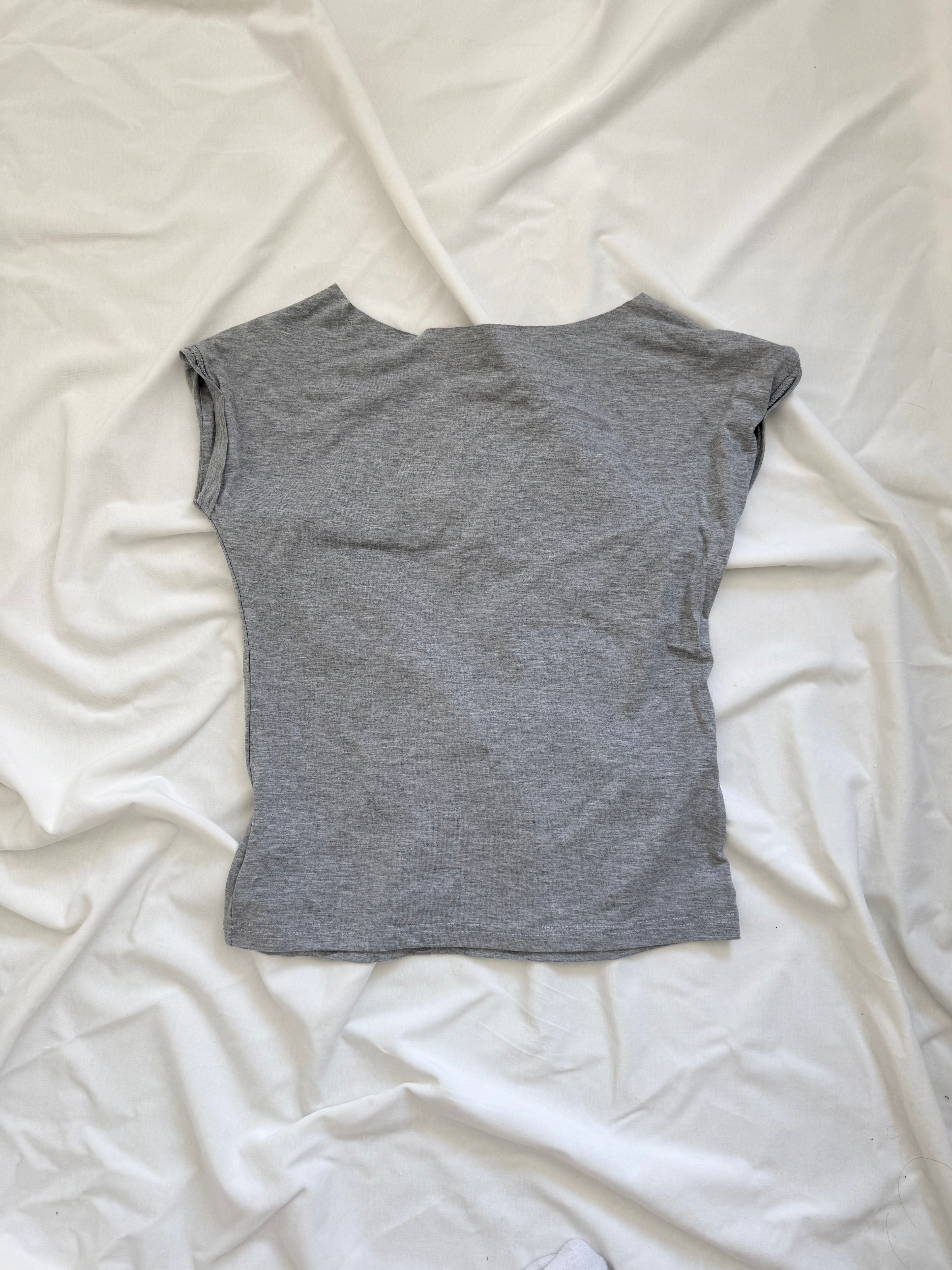 graphic grey tee