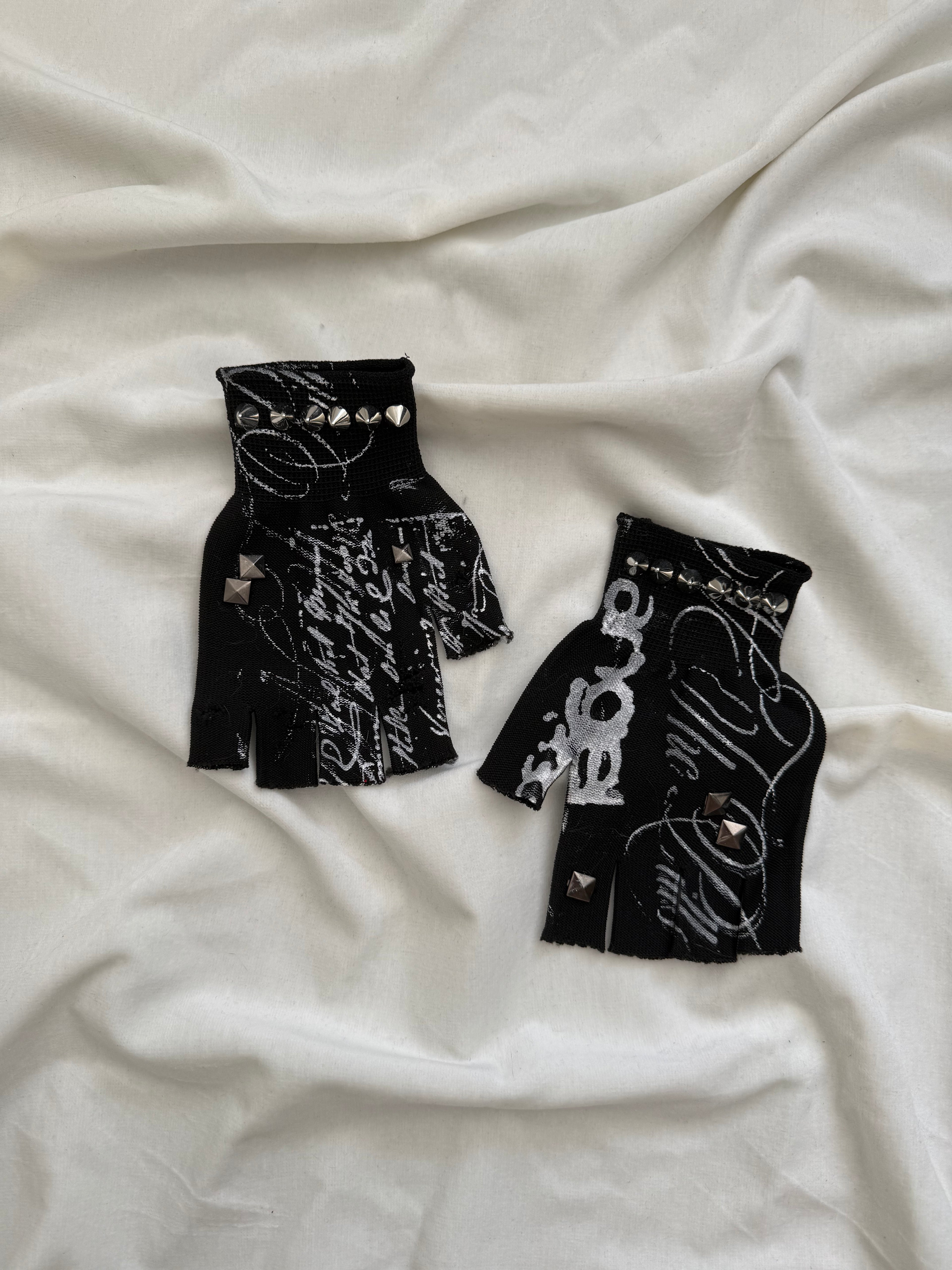 black and white graphic distressed gloves