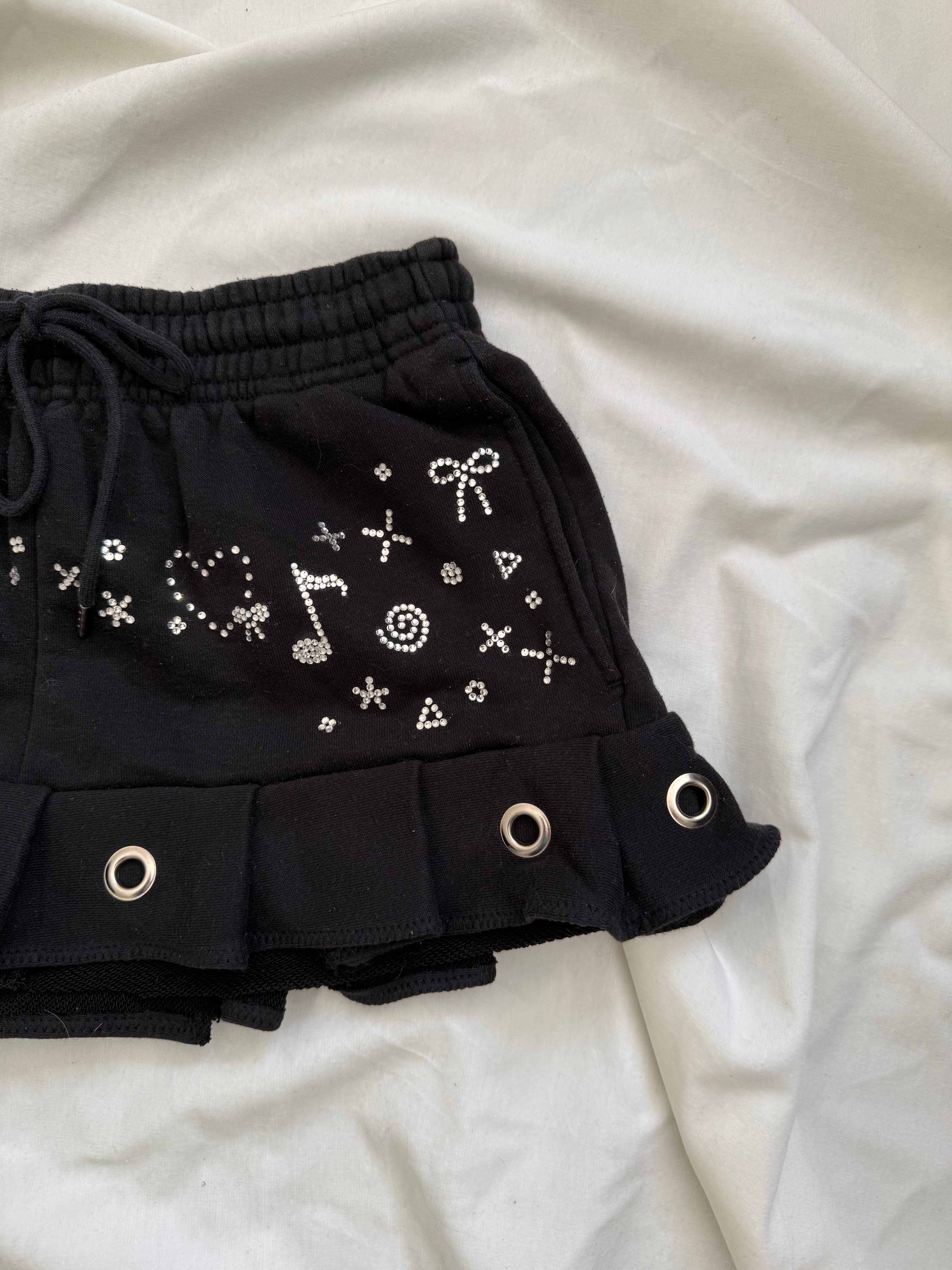 kaomoji rhinestone black pleated mini skirt