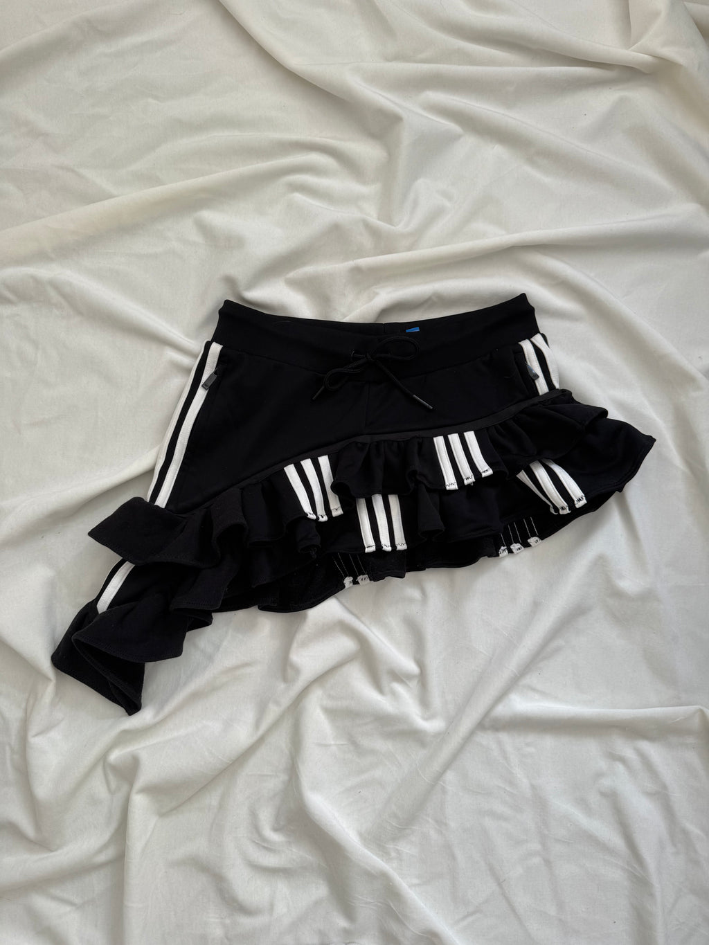 asymmetrical layered gathered black and white mini skirt&nbsp;
