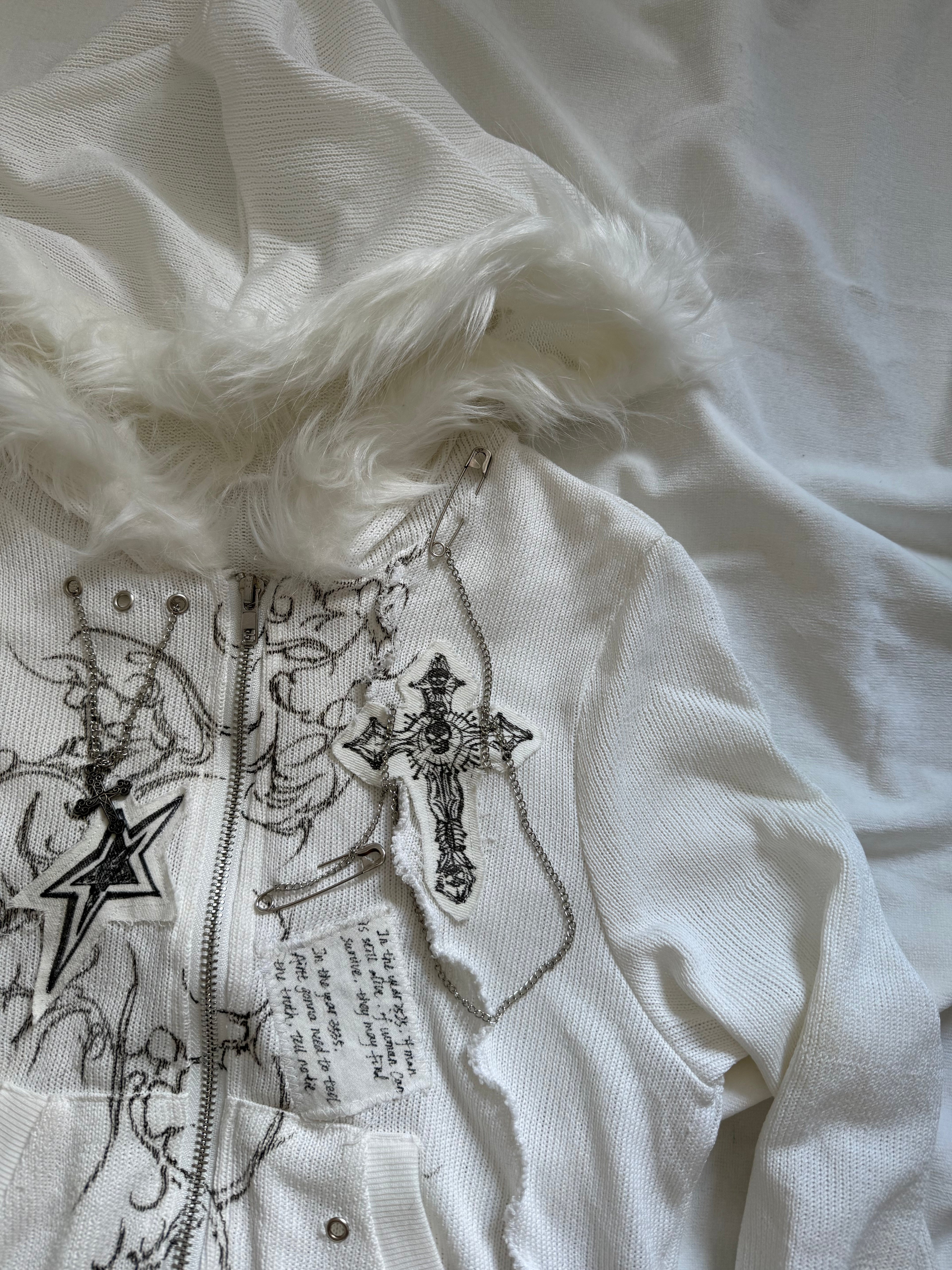 black and white graphic long sleeves knit zip up hoodie