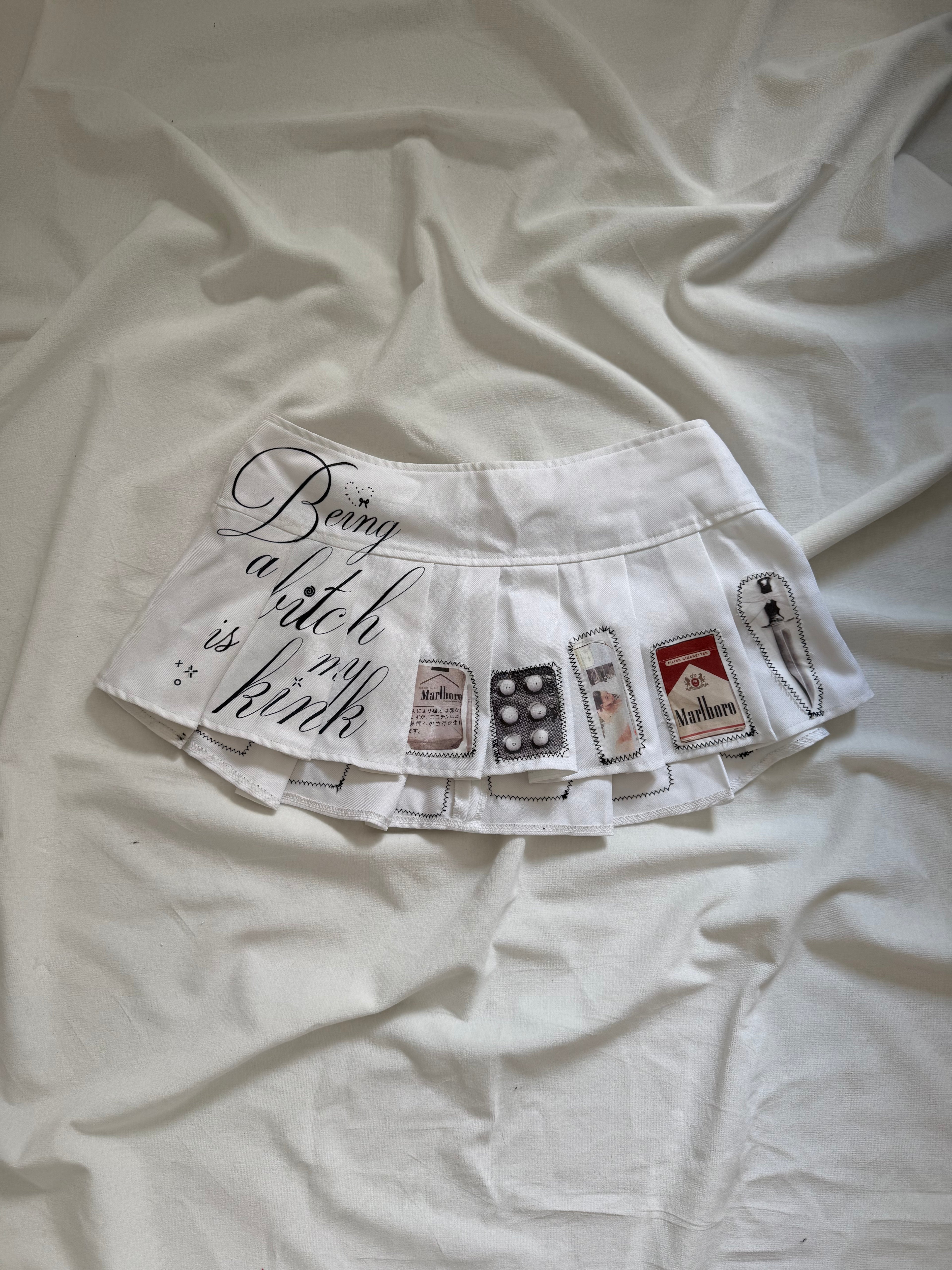 Graphic Patchwork pleated white mini micro skirt