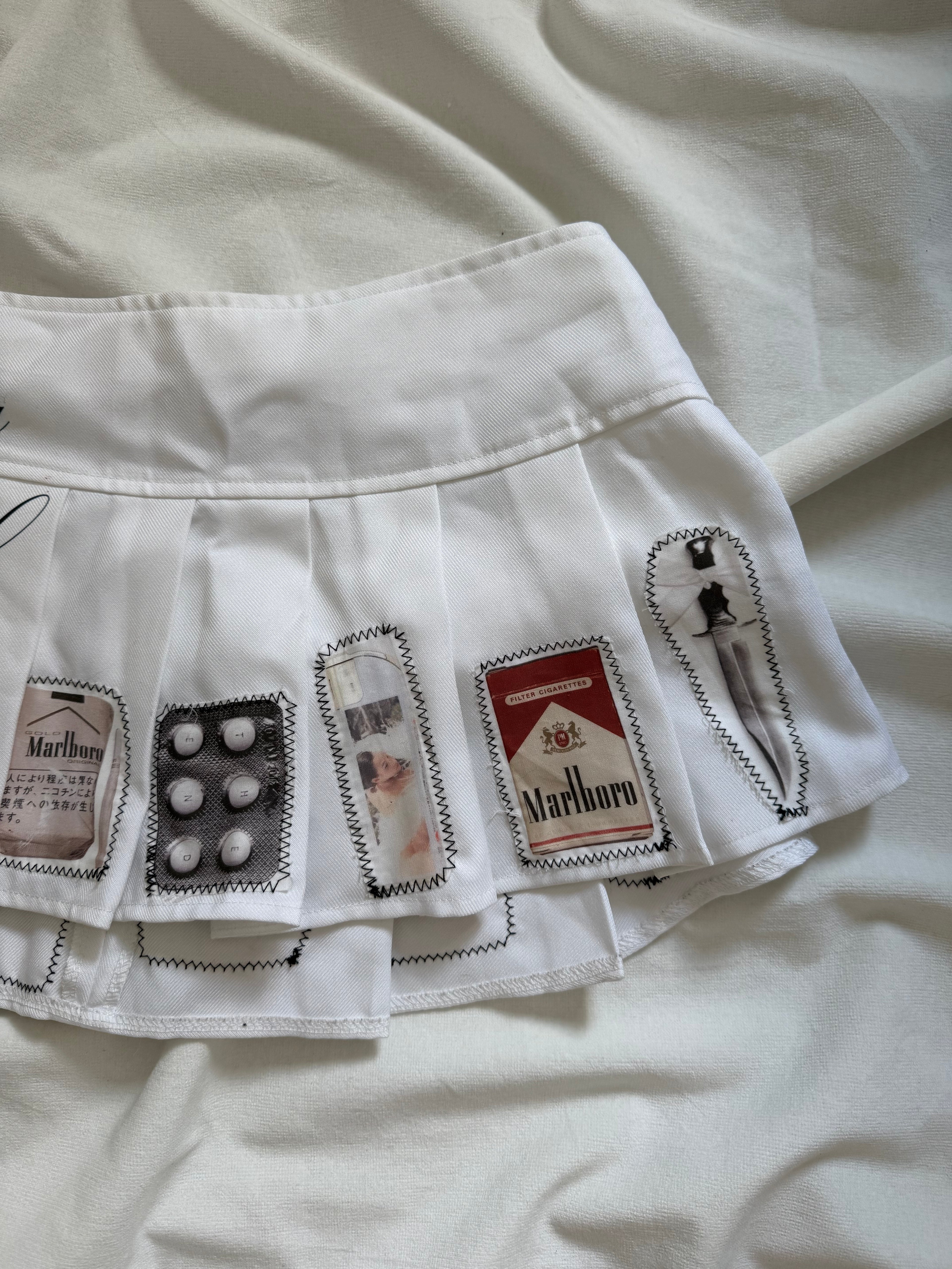 Graphic Patchwork pleated white mini micro skirt