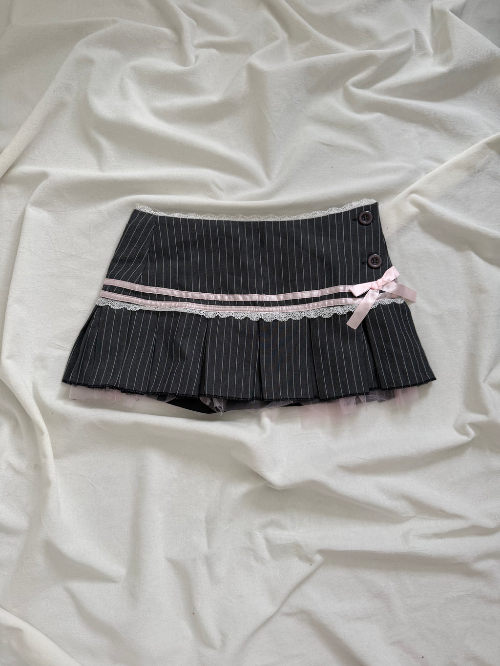 Pleated stripped pink bow lace grey mini skirt